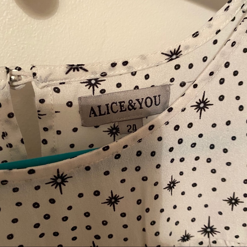 Plus Size Star Top - Picture 2 of 2